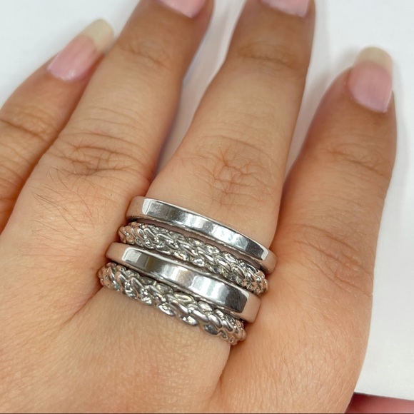 Stackable fashion rings set of 4 - Picture 2 of 3